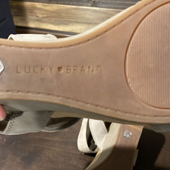 Lucky Brand Tan Leather Adjustable Strap Sandals - Picture 11 of 12